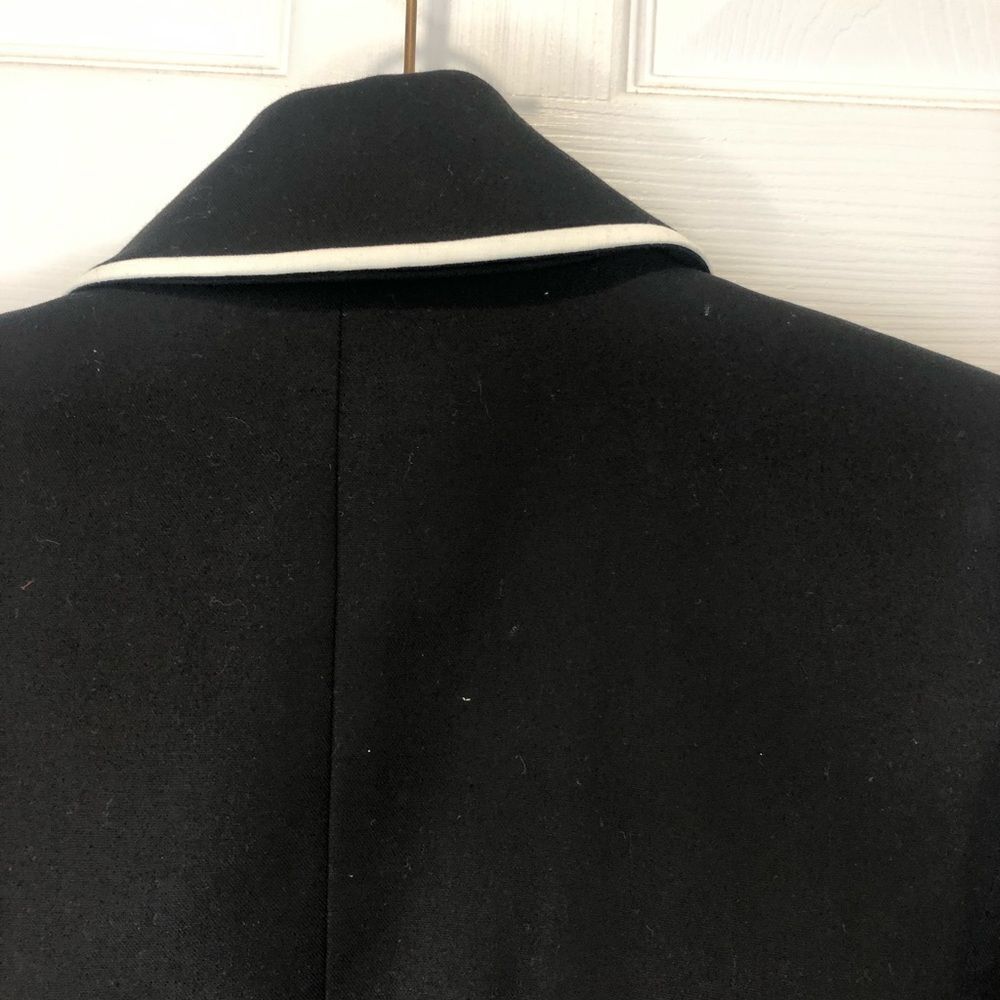 Ann Taylor button front long sleeve blazer jacket, size 2 - Picture 11 of 13